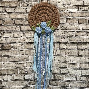 NWOT: HANDMADE Boho Wall Hanging w/ blue roses